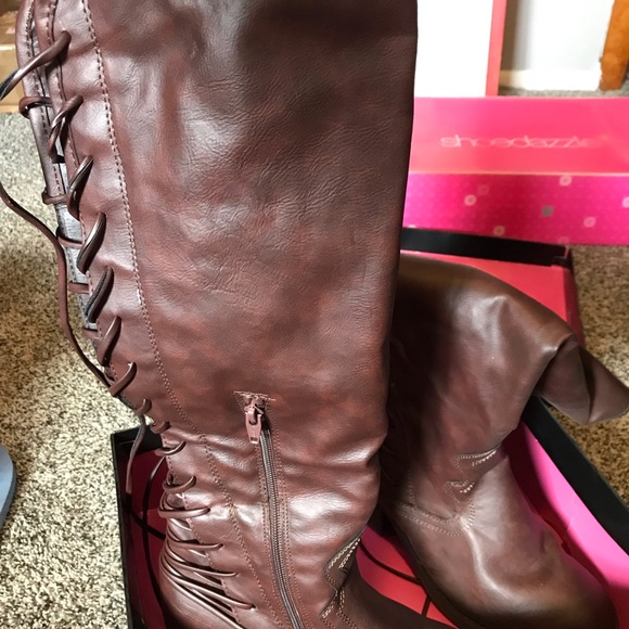 Brown knee high boots - Picture 2 of 4